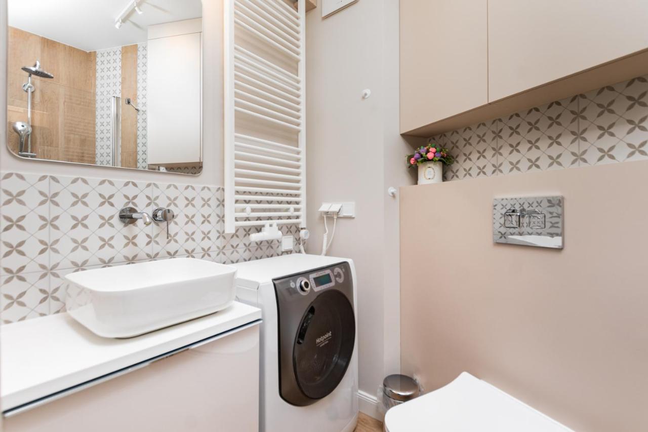 Apartament Solidarnosci By Your Freedom Varsavia Esterno foto